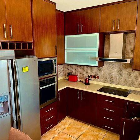 Nanas Vacation House Пафос Екстер'єр фото
